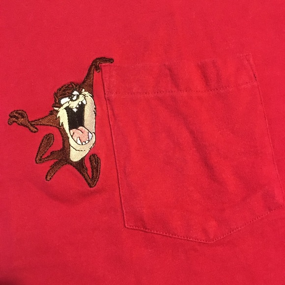 Vtg 90s Warner Bros Looney Tunes Pocket Tee Taz Bugs Red L - Picture 3 of 9